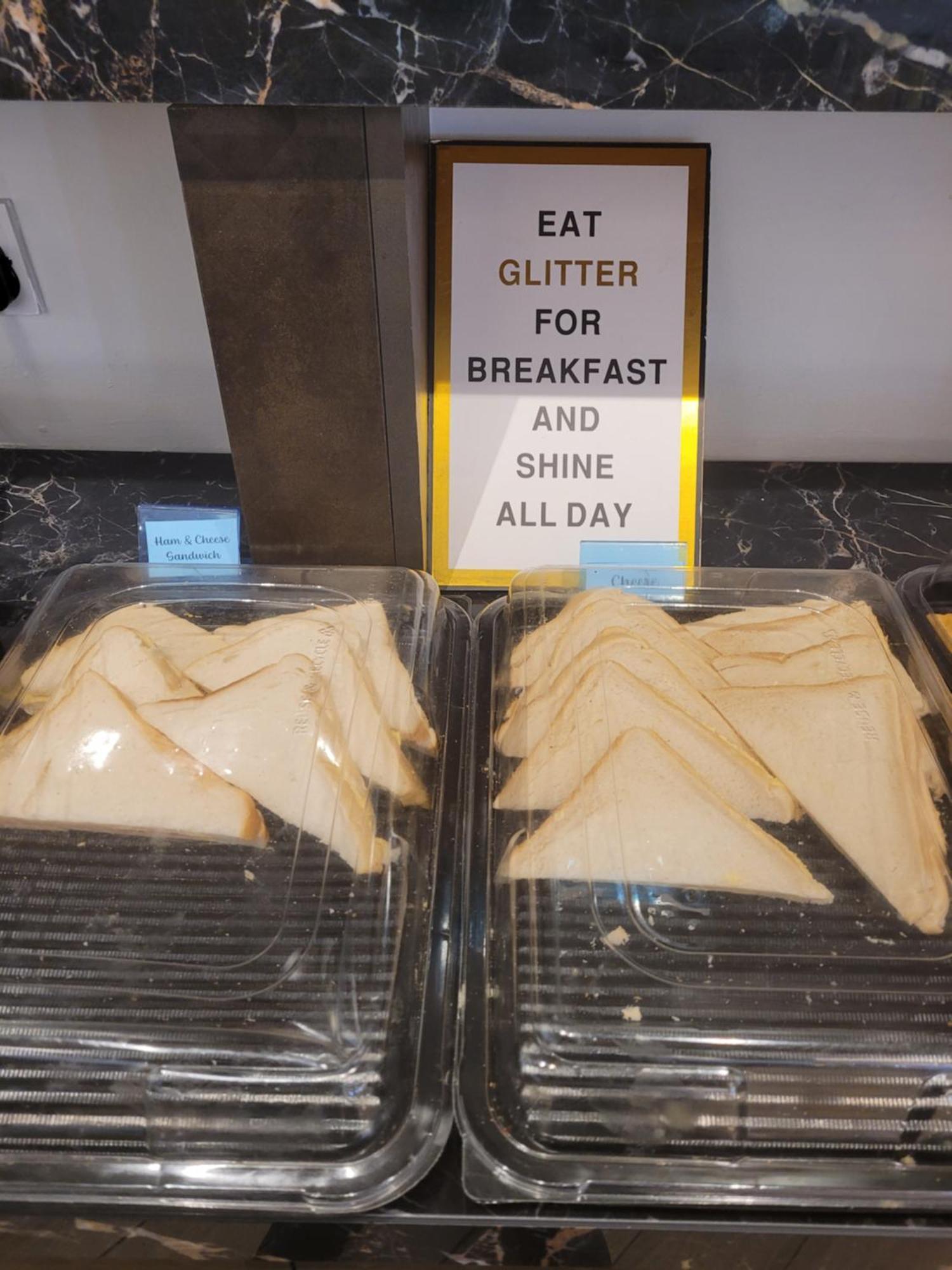 盖特威克白宫酒店 霍利 外观 照片
